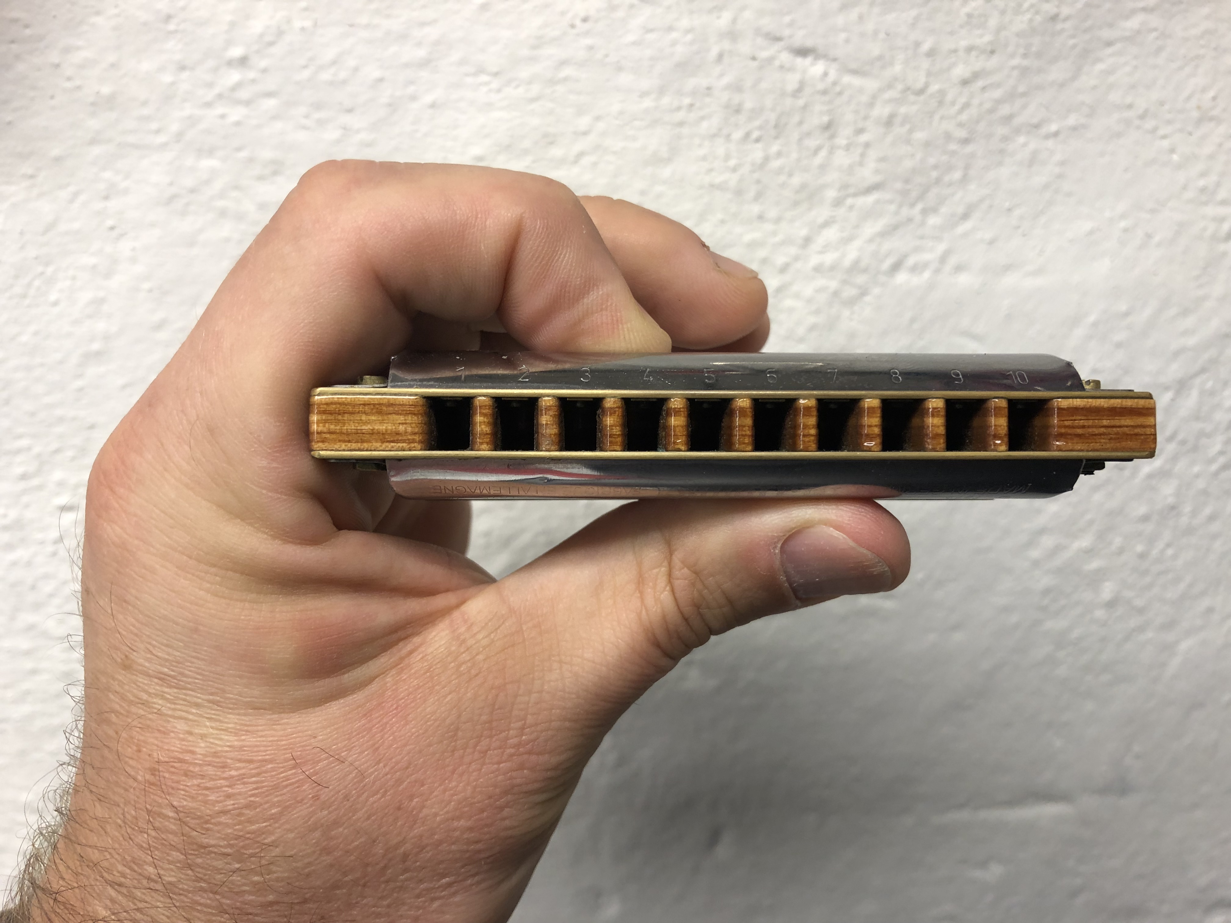 How Does The Harmonica Work?